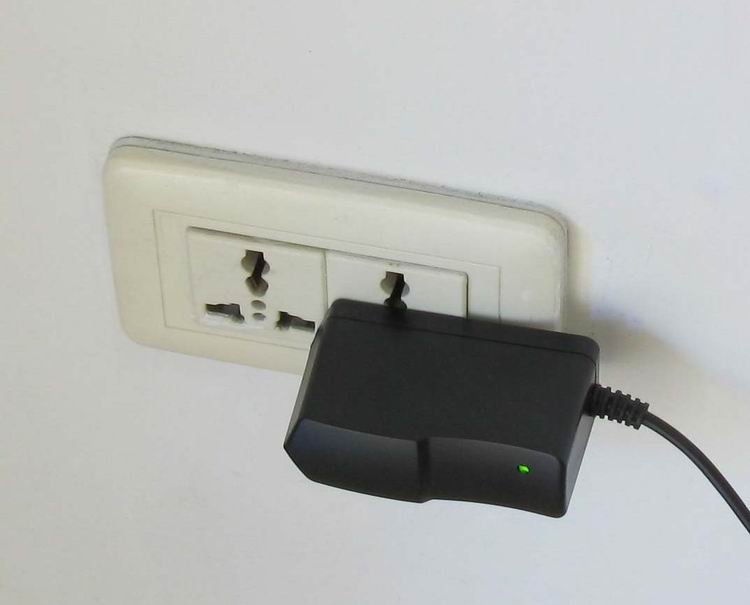 adapter_with_socket