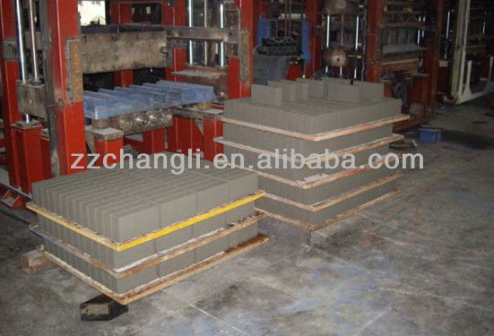 コンクリートブロック製造機の価格を作る 、使用コンクリートブロック製造機、 ブロック製造機仕入れ・メーカー・工場