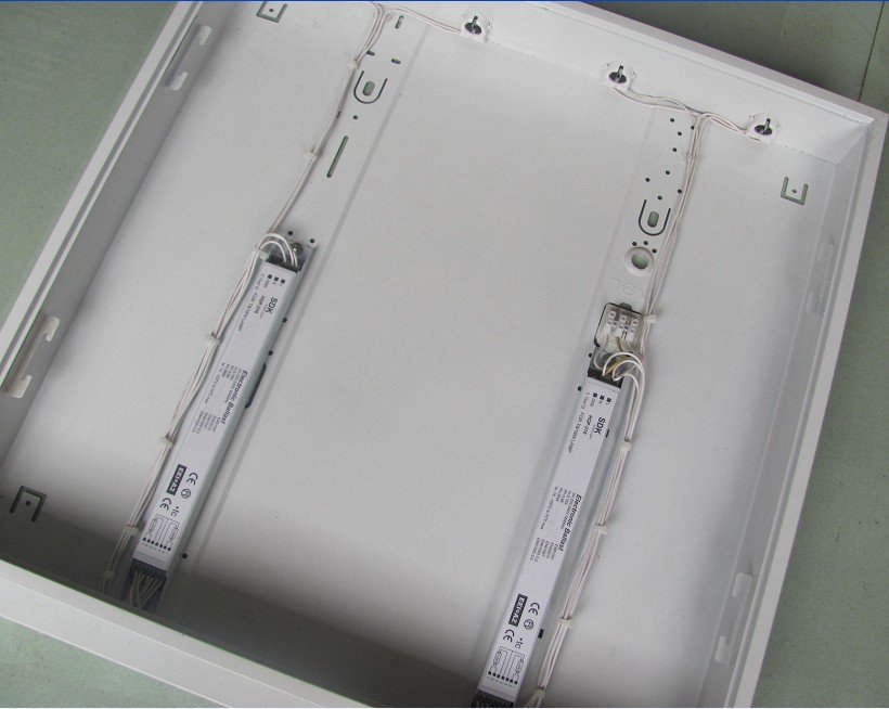 T8/t5オフィス埋め込み式の蛍光ルーバーグリル照明設備3*18w管の照明器具の蛍光灯器具t8仕入れ・メーカー・工場