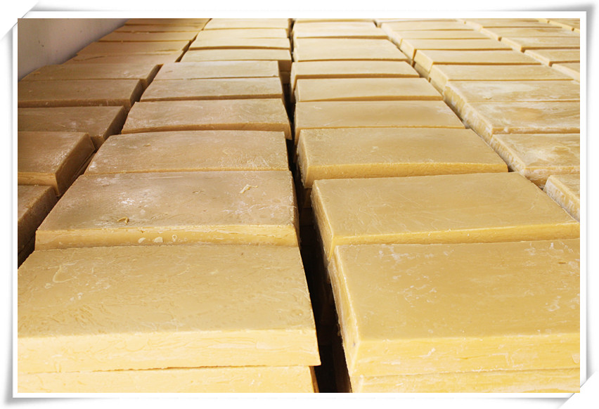 cheapest beeswax honey bee products for beekeeping
