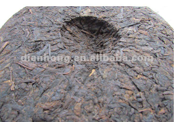 Yunnan dianhong fermented F8525 (shucha)puer tea cake