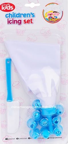 Cake decorating tool set