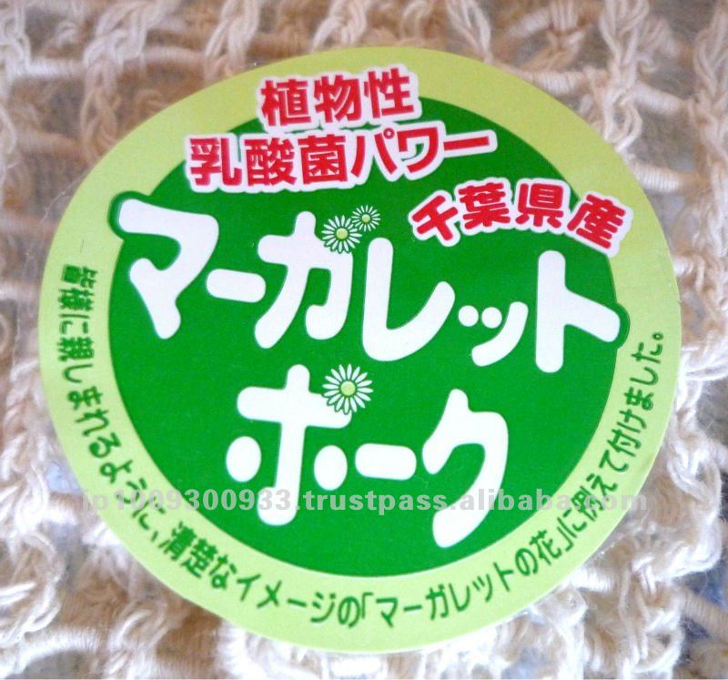 By mixing carefully selected feed, we are able to curb the propagation of harmful bacteria and optim