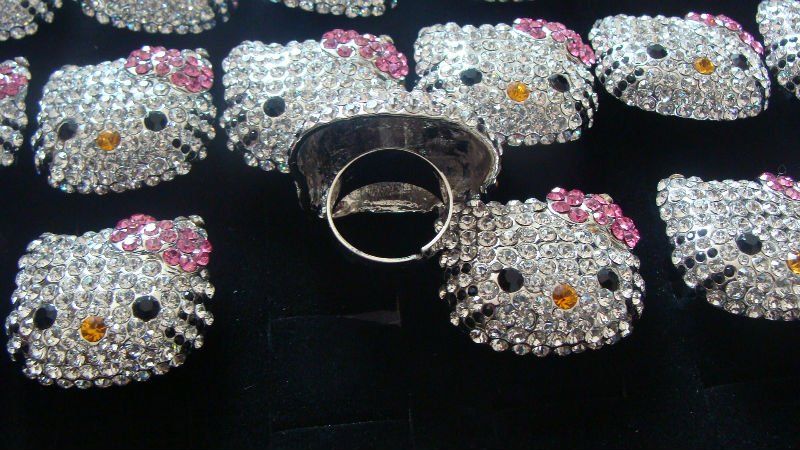 Hello Kitty Jewellery. Hello Kitty jewelry sets,