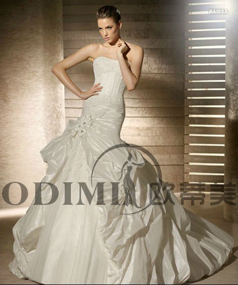 Gorgeous Ruffle Ball Gown Backless Wedding Dress ODIMI96230 show