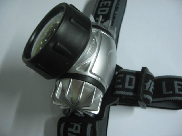 17 strawhat dry battery camping headlamp