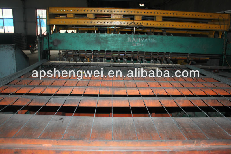 HOT SALE Welded wire fence (commerical type 4/5mm x 200x50mm)