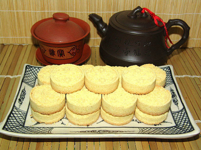 banh dau xanh 2.jpg