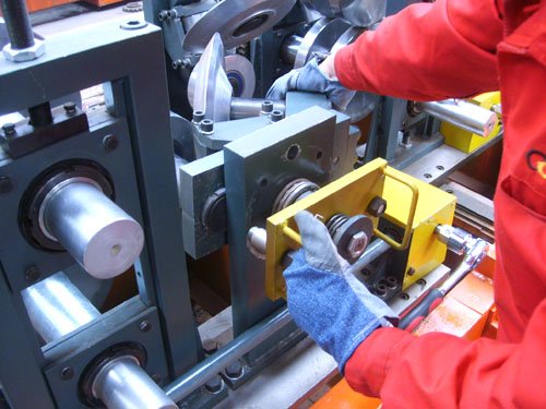C&zロール成形機、 急速に変化する母屋のサイズ仕入れ・メーカー・工場