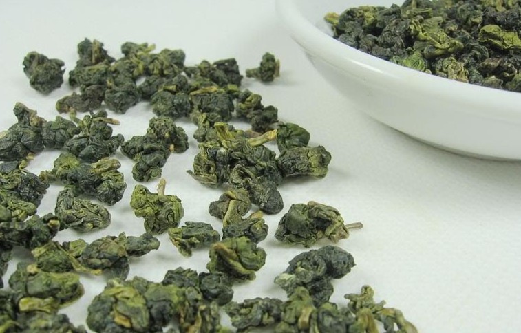 Taiwan Dong Ding High Mountain Gaoshan Oolong Tea