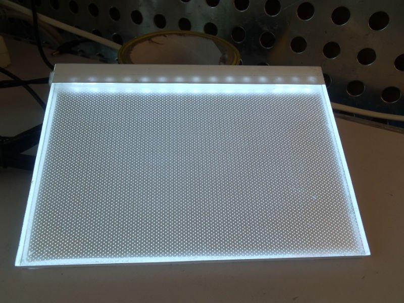 Led導光板( レーザー彫刻やv- 切断ハイテク)問屋・仕入れ・卸・卸売り