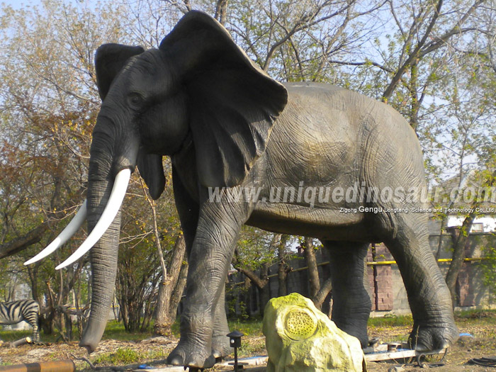 Robotic Animal With Actual Sound Elephant Statue For Sale.jpg