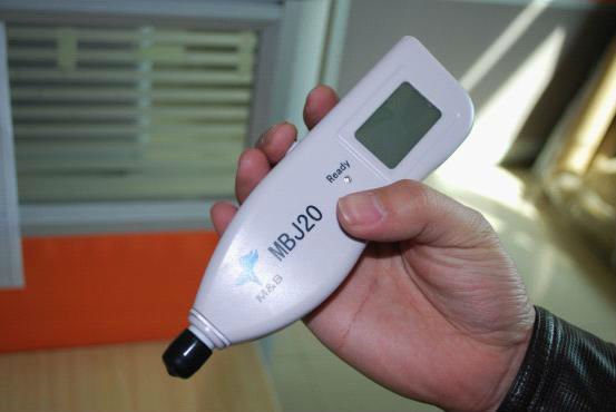 جهاز حديث لقياس نسبة البيليروبين