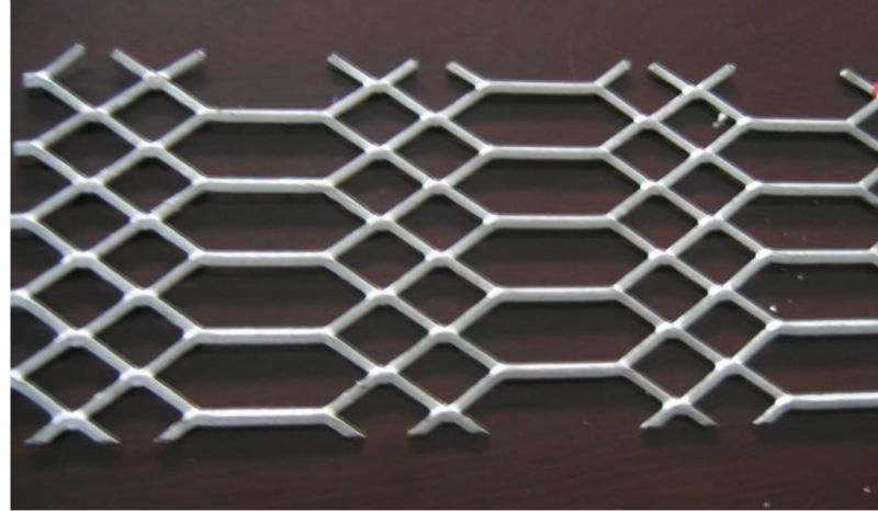 Chapa perforada - NICHE 250 - LOCKER Group - expandida / de aluminio / de  acero inoxidable