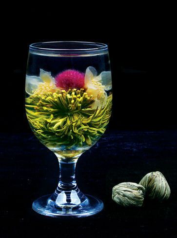 EU Standard heart shape White sliver Needle Blooming Tea