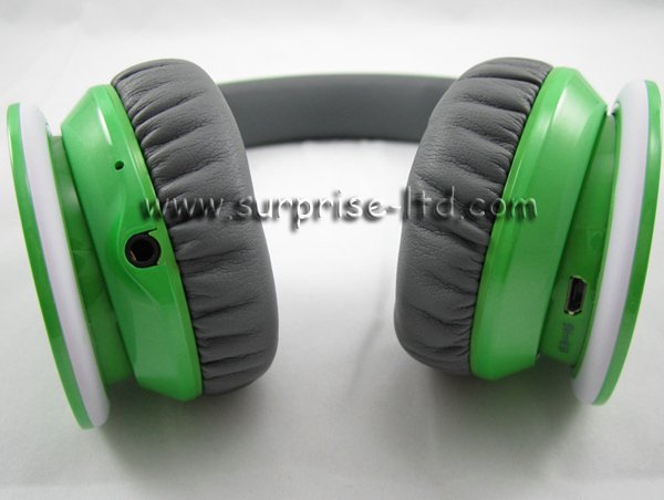 Beats Wireless green 7.jpg