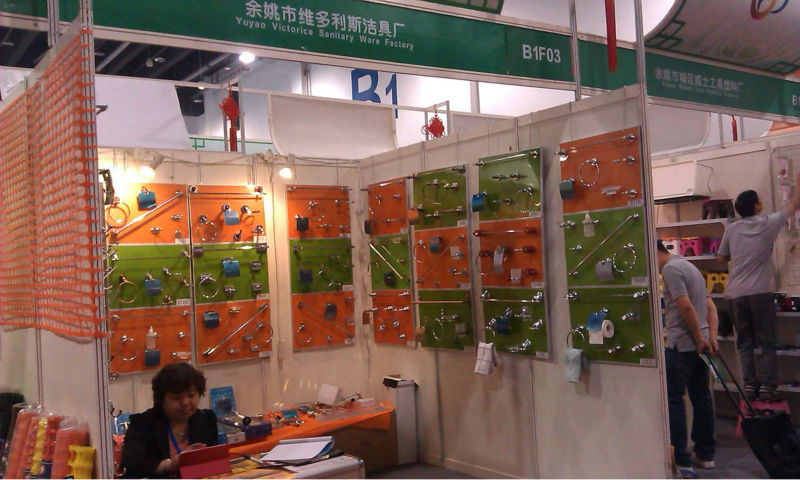 亜鉛浴室の付属品victorice2014年ダイヤモンドの装飾、 クロムメッキ、 6個、 カラーボックスのパッキング、 良い品質