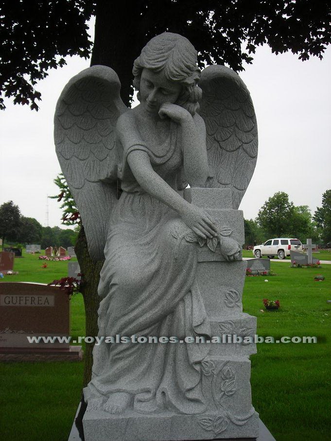 Sitting Angel statue