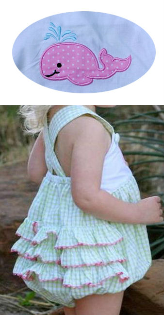 鯨アップリケ刺繍デザイン、 女の赤ちゃんのバブル緑seesuckerロンパー、 クリーパー、 ricracはフリル付き仕入れ・メーカー・工場