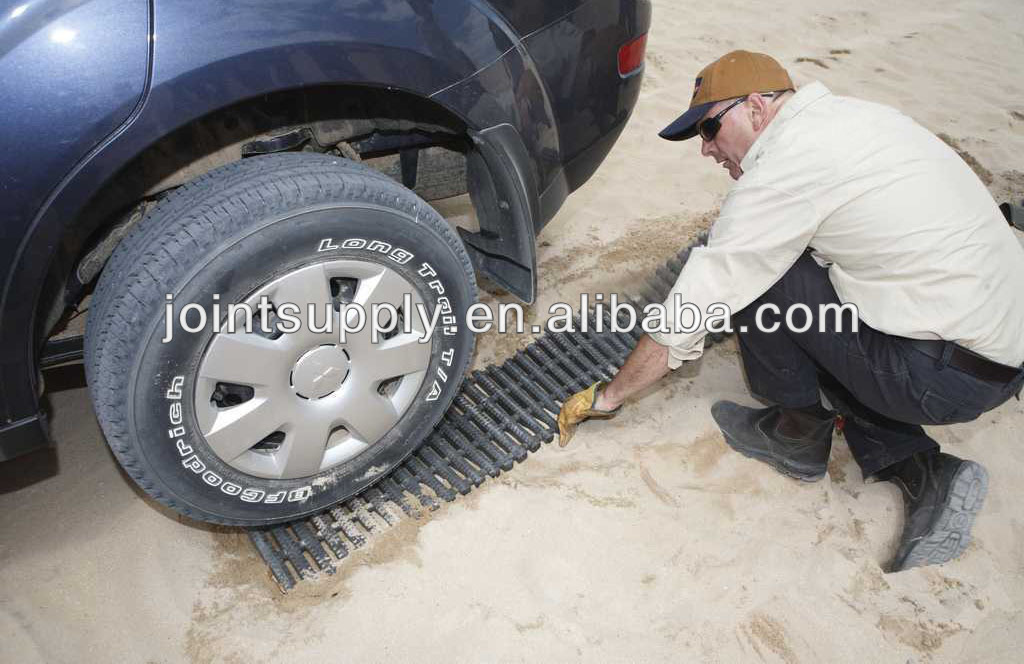4wd/オフロード/4x4回復の砂のトラックトラックスノータイヤのグリップの砂のはしごトラック牽引トラックマット救助エスケーパグリッパー問屋・仕入れ・卸・卸売り