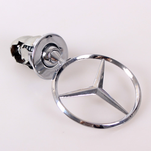 Mercedes bonnet star removable #1