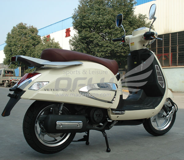 2012 New Model Moped Scooter MS0539EECEPA-right rear.jpg