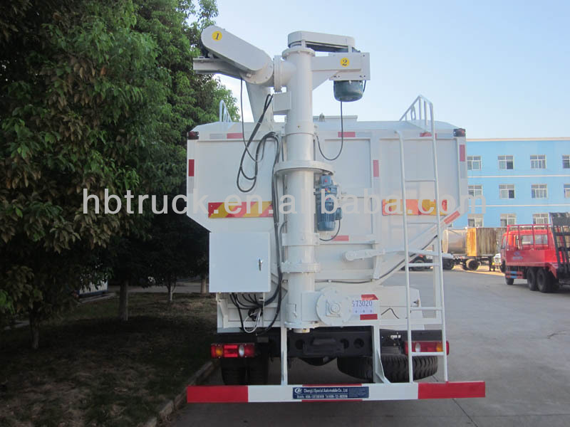 bulk feed truck 07.jpg