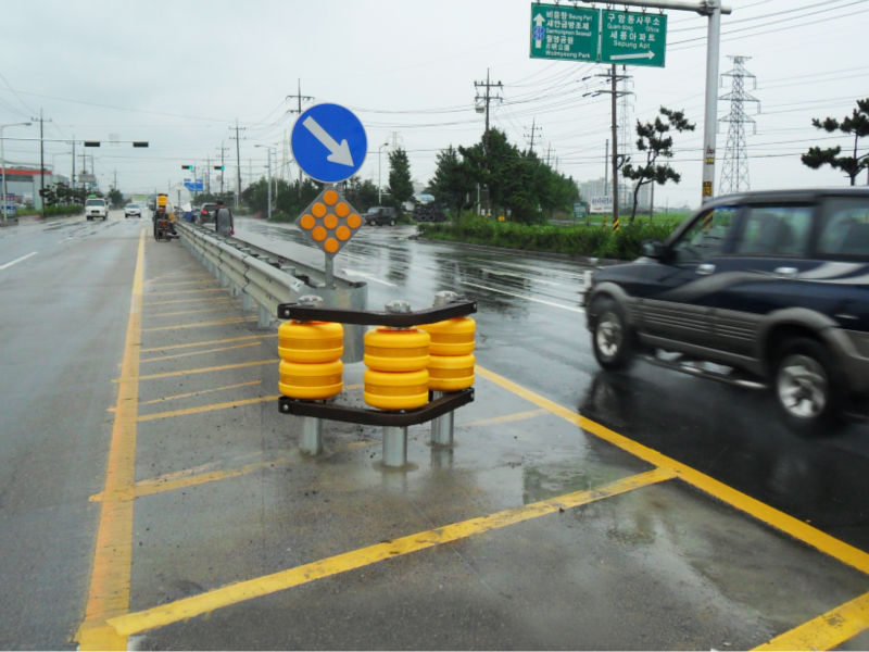 Safety Roller/Safety rolling barrier/Entrance of median strip/Crash cushion