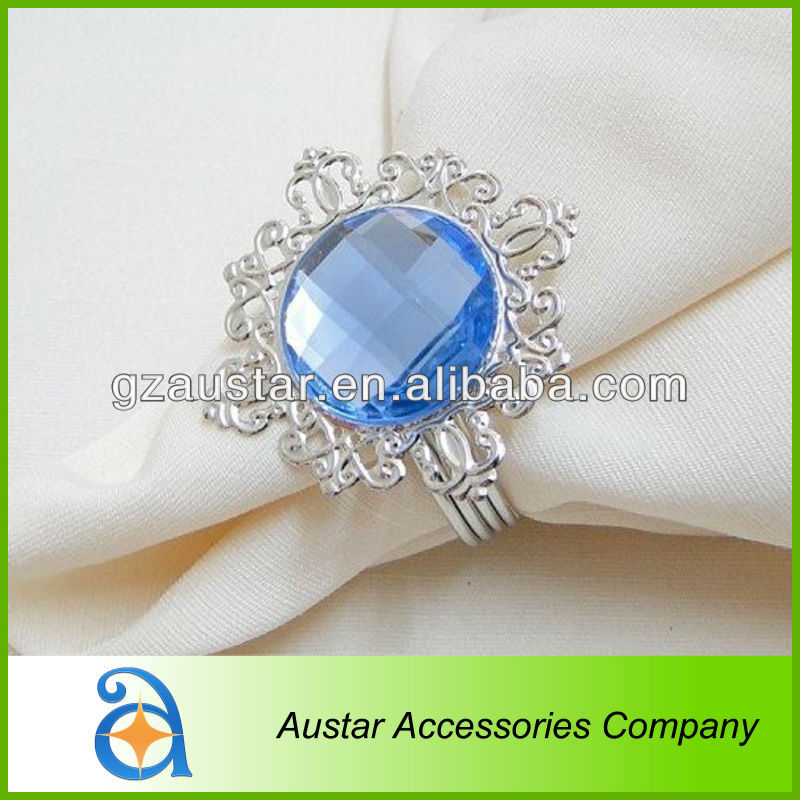 ファッションの結婚式の真珠のナプキンリングピンクパールとクリアストーン仕入れ・メーカー・工場