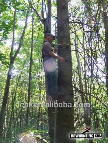 ツリーにハングするスタンド・フットレスト付き/一人の男treestand/極端なアウトドア製品仕入れ・メーカー・工場