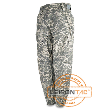 軍の迷彩ユニフォーム戦闘服問屋・仕入れ・卸・卸売り