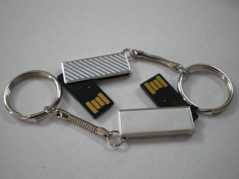 keychainが付いている熱いOEMの携帯用細い金属USBのフラッシュドライブ8g16g32g問屋・仕入れ・卸・卸売り