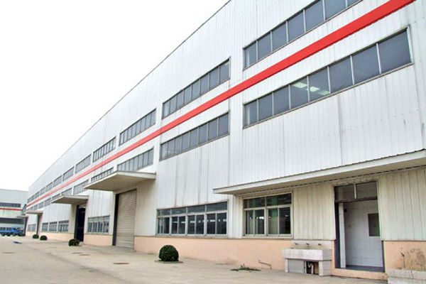 トレーラーマウントされている大スパン自己支持金属屋根のマシン仕入れ・メーカー・工場