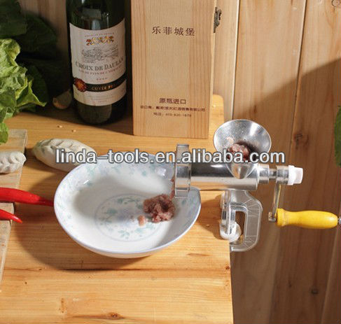 Hand Operate Meat Mincer #32