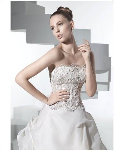 Western style exquisite removable lace top ball gown Wedding Dress SZW1030