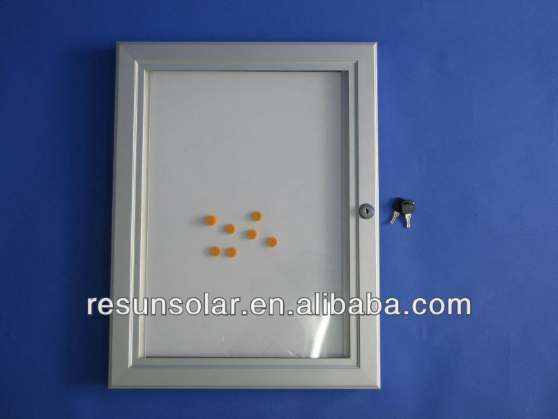 Lockable-Aluminum-Frame-With-Magnetic-Panel