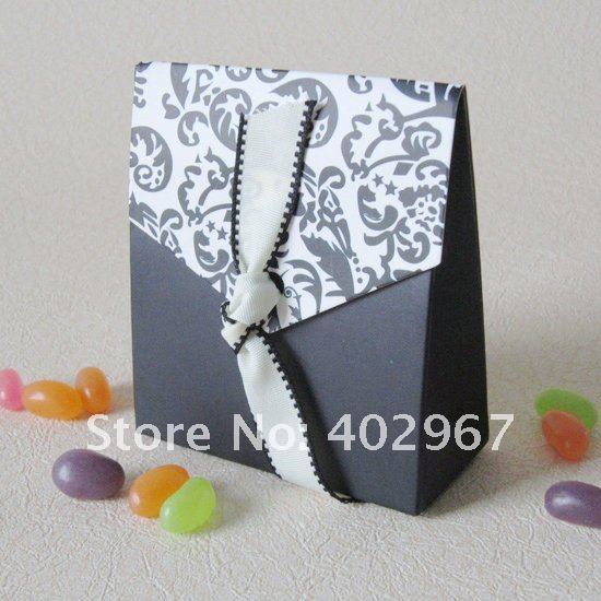 Wedding boxes wedding favor boxes Candy boxes ribbons