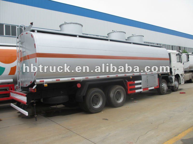 SHCMAN 30000 liters oil tanker truck