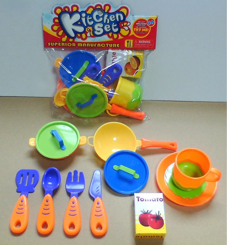 子供のキッチン・テーブルのおもちゃはライトおよび音楽の2013の新しいおもちゃと置いた問屋・仕入れ・卸・卸売り