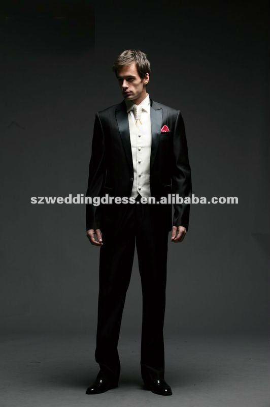 Tuxedos are available in Mens wedding tuxedo