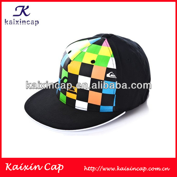 Fashional Snapback Cap With Red Wine Color And 3D Embroidery Logo Design Hot Sale