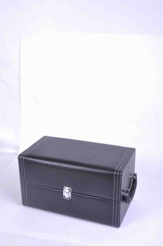 2 Bottles of Red Wine PU Box