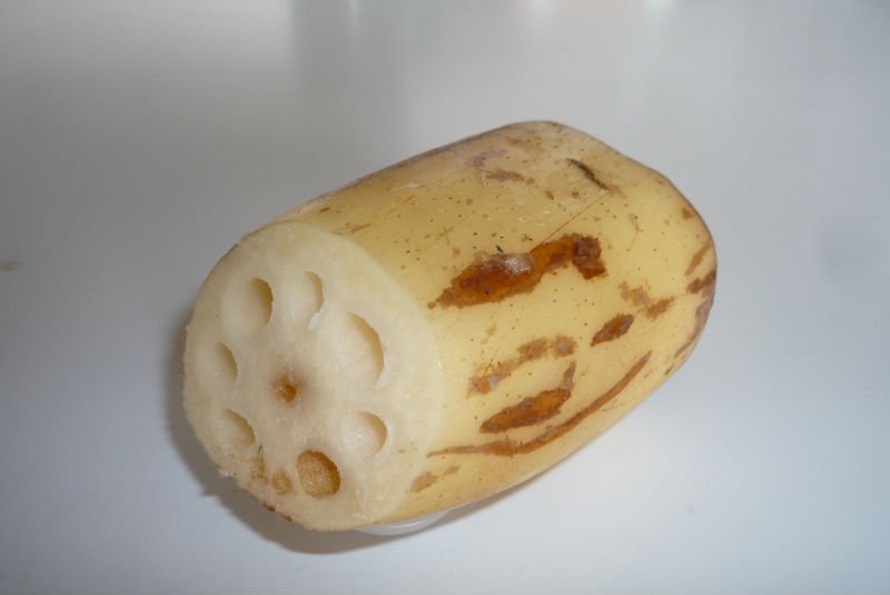Fried Lotus Root Chips for Health