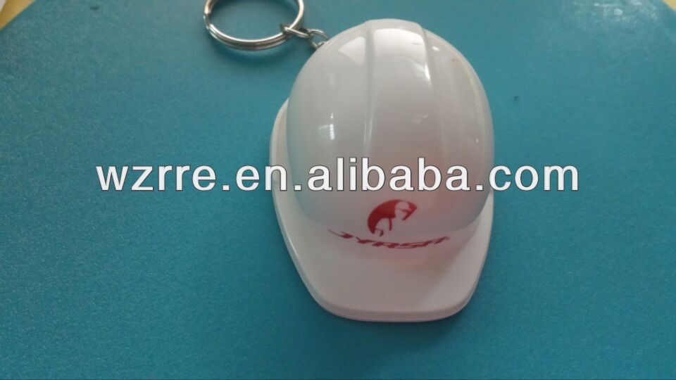 プラスチック製のカスタムヘルメットボトルオープナーキーホルダー問屋・仕入れ・卸・卸売り