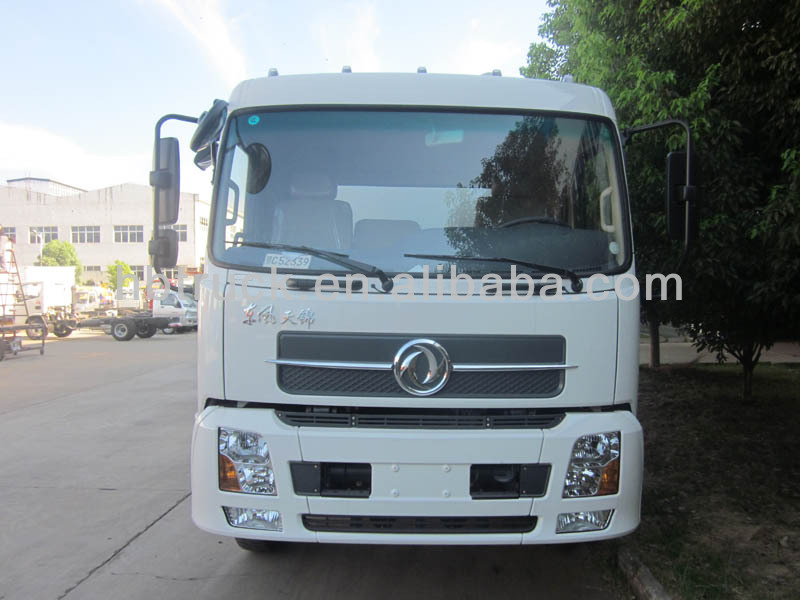 bulk feed truck 01.jpg