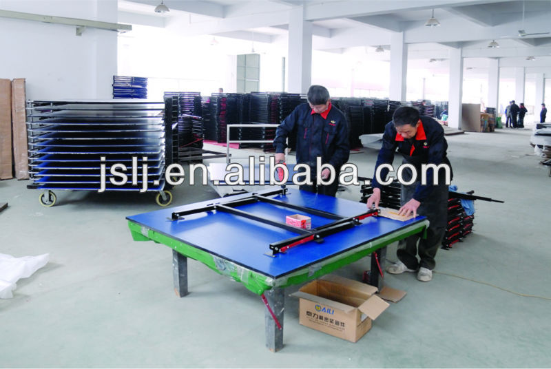 最新の安価な中国d9608屋内卓球台価格、 折り畳み式のテーブル、 良い価格ピンポンテーブル、 ホイール付き折りたたみテーブル問屋・仕入れ・卸・卸売り