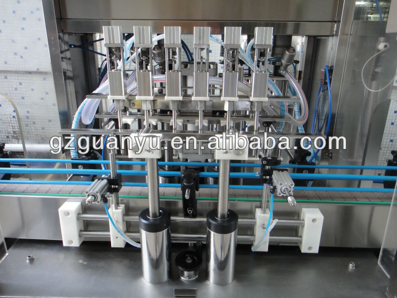 two nozzles filling machine