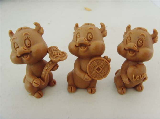動物レジン牛フィキュア問屋・仕入れ・卸・卸売り
