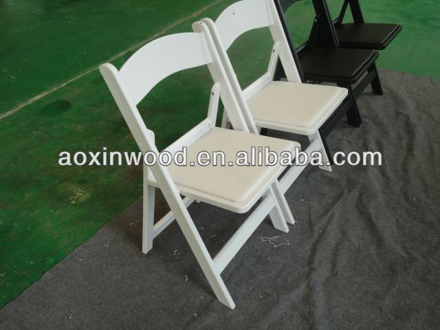 パッド入り樹脂折りたたみ椅子屋外使用するための椅子仕入れ・メーカー・工場