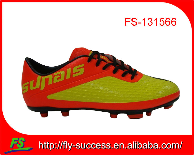 イタリアサッカー2014年名前のブランドの靴のブーツの男性、 フットボールブーツ問屋・仕入れ・卸・卸売り